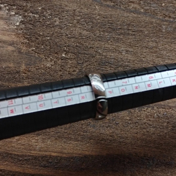 Size 8 real love‎ ring - Picture 3 of 5